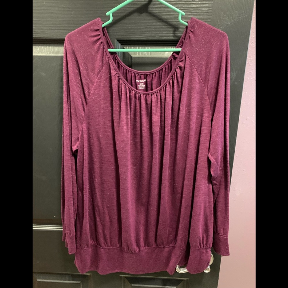 Lane Bryant 18/20W shimmering plum top with gold
